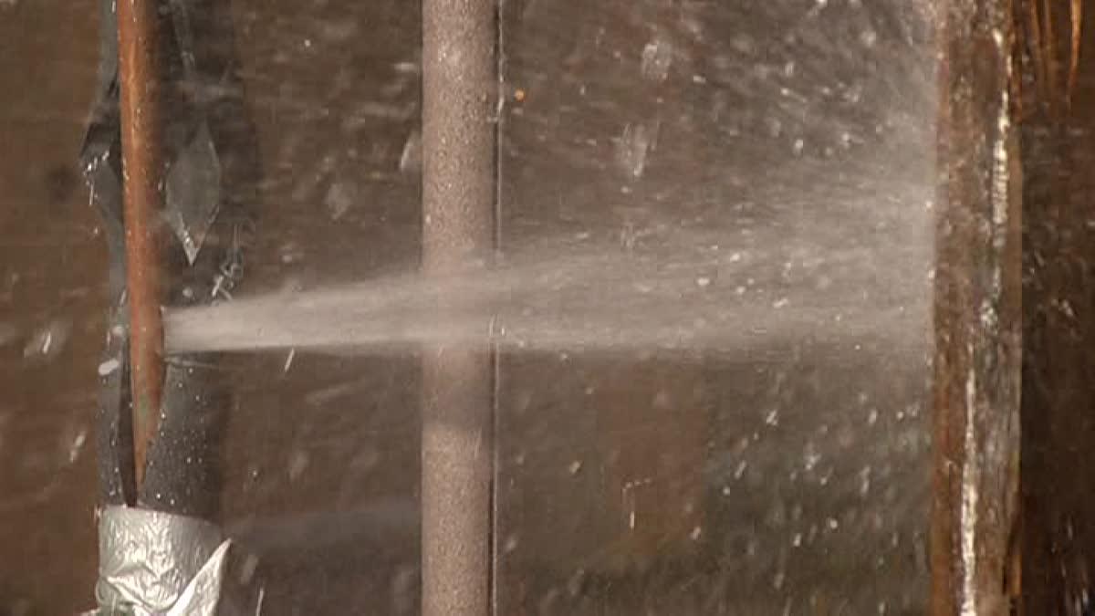 6 Immediate Steps to Take When a Water Pipe Bursts